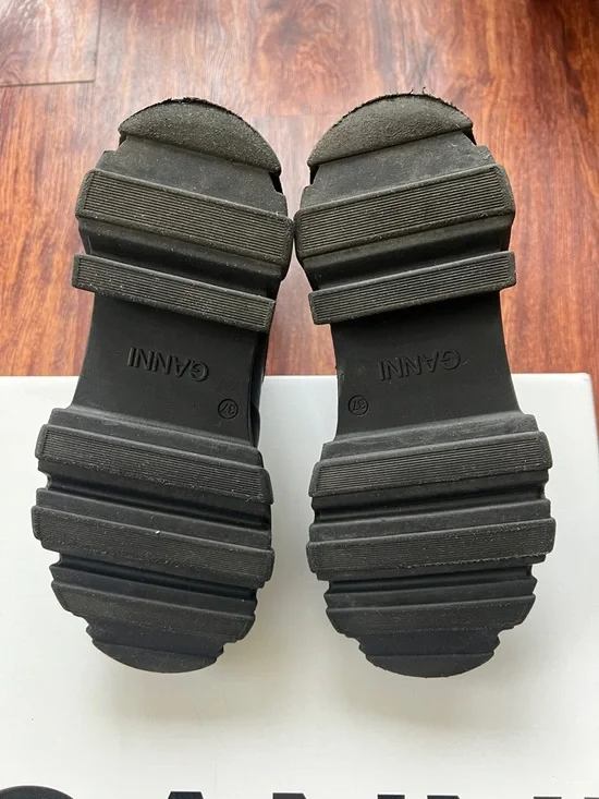 Ganni | Cleated Mid Chelsea Boots in Black | Size 7/37 | Excellent Condition - Picture 2 of 5